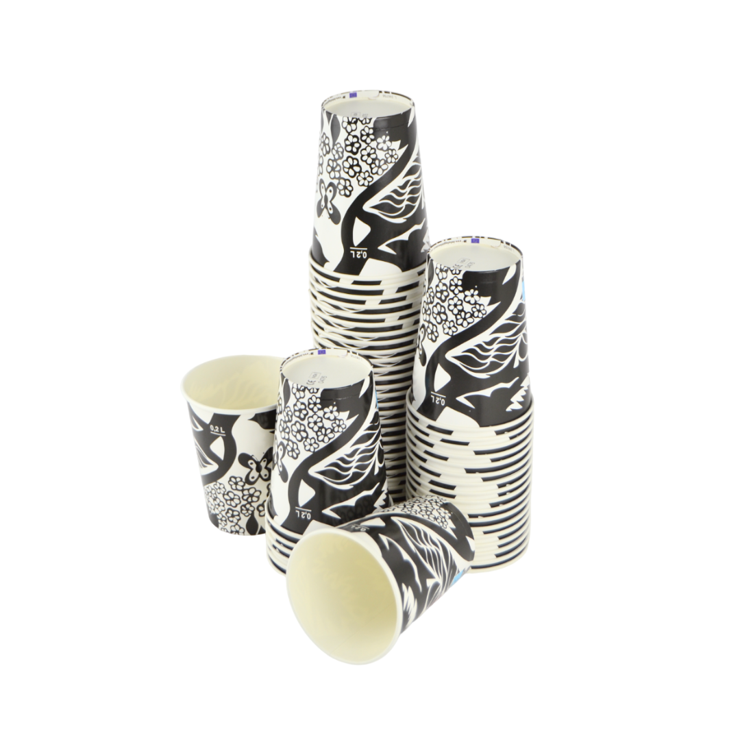 
Bicchiere in cartoncino nero con elegante decorazione astratta da 200 ml per bevande calde.